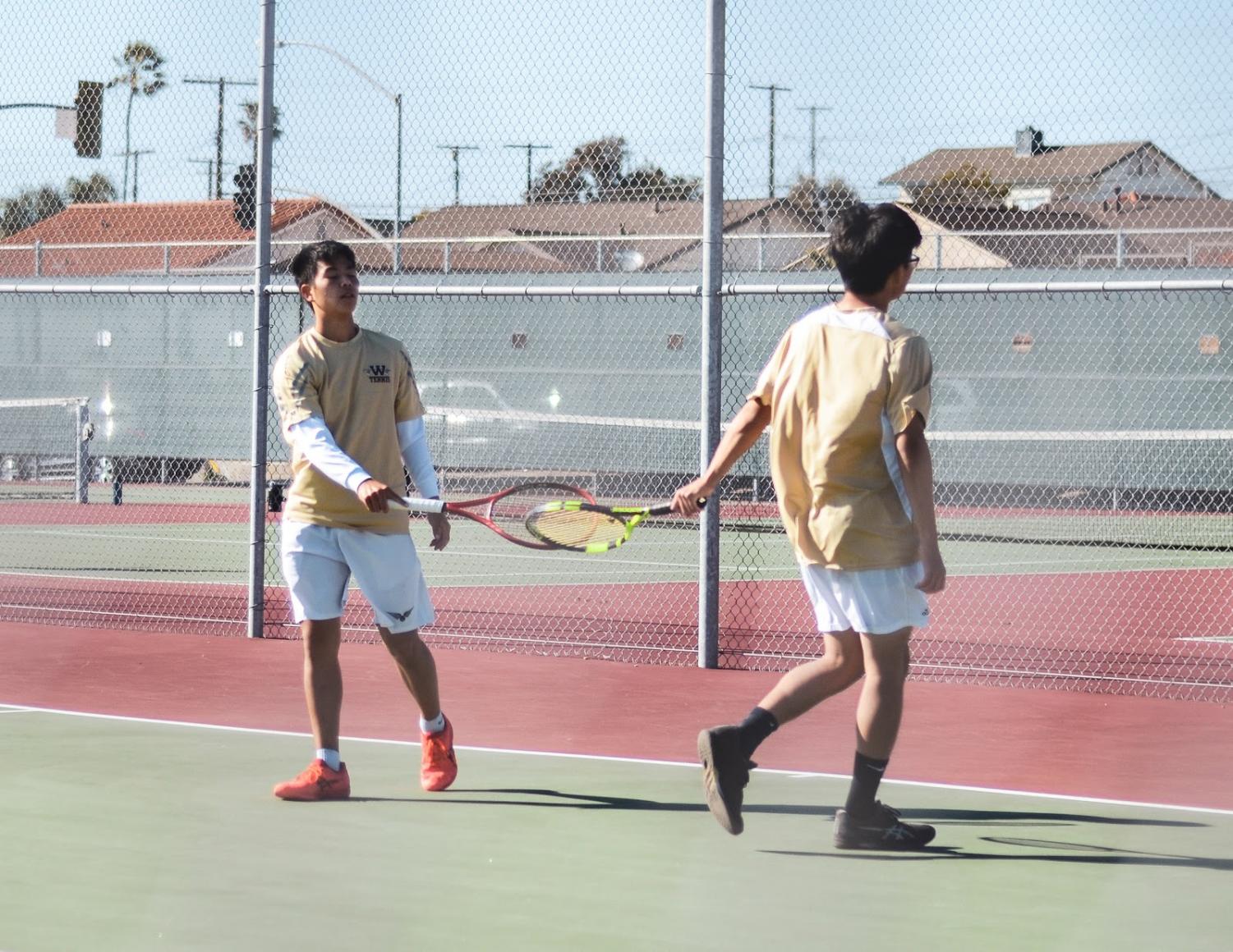 Boys’ Tennis Takes On Peninsula