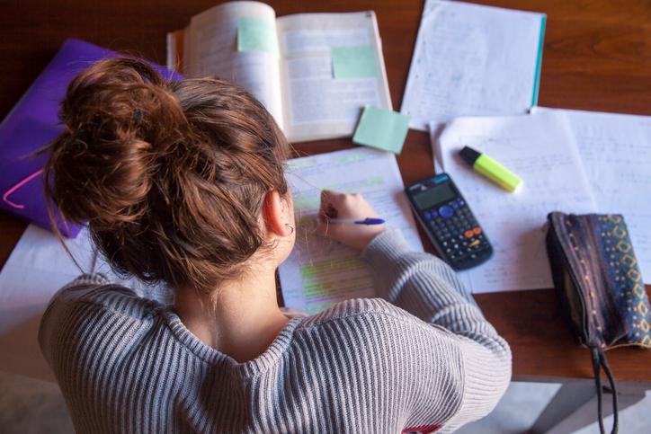 As the dark cloud of final exams hover over students’ heads, many feel overwhelmed and unsure how to conquer the week. But with tips from high-achieving students, finals can become far more manageable. 